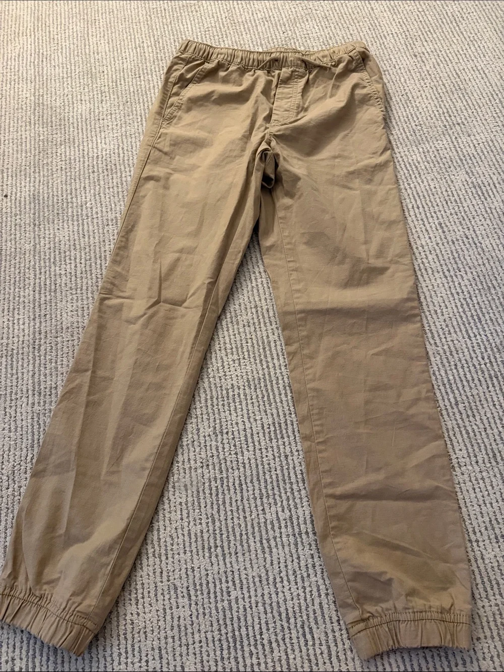 Gap boy’s drawstring  Chino Jogger Pants - Khaki size 14-16